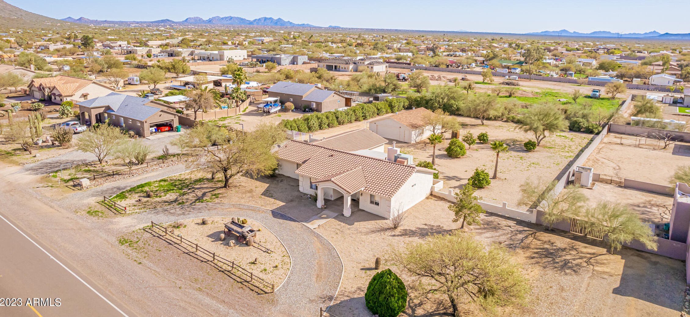 2221 Joy Ranch Rd, Phoenix, AZ 85086-0735