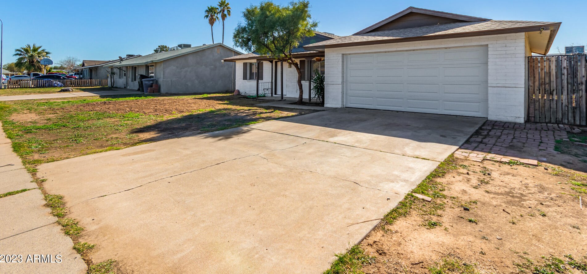 6401 Flower St, Phoenix, AZ 85033-5235