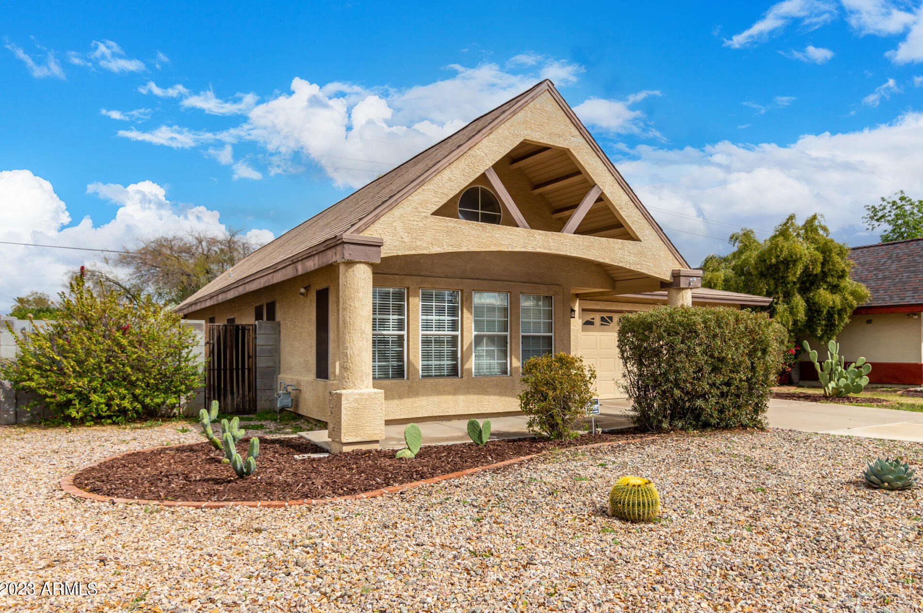 312 Mitchell Dr, Phoenix, AZ 85012-2338