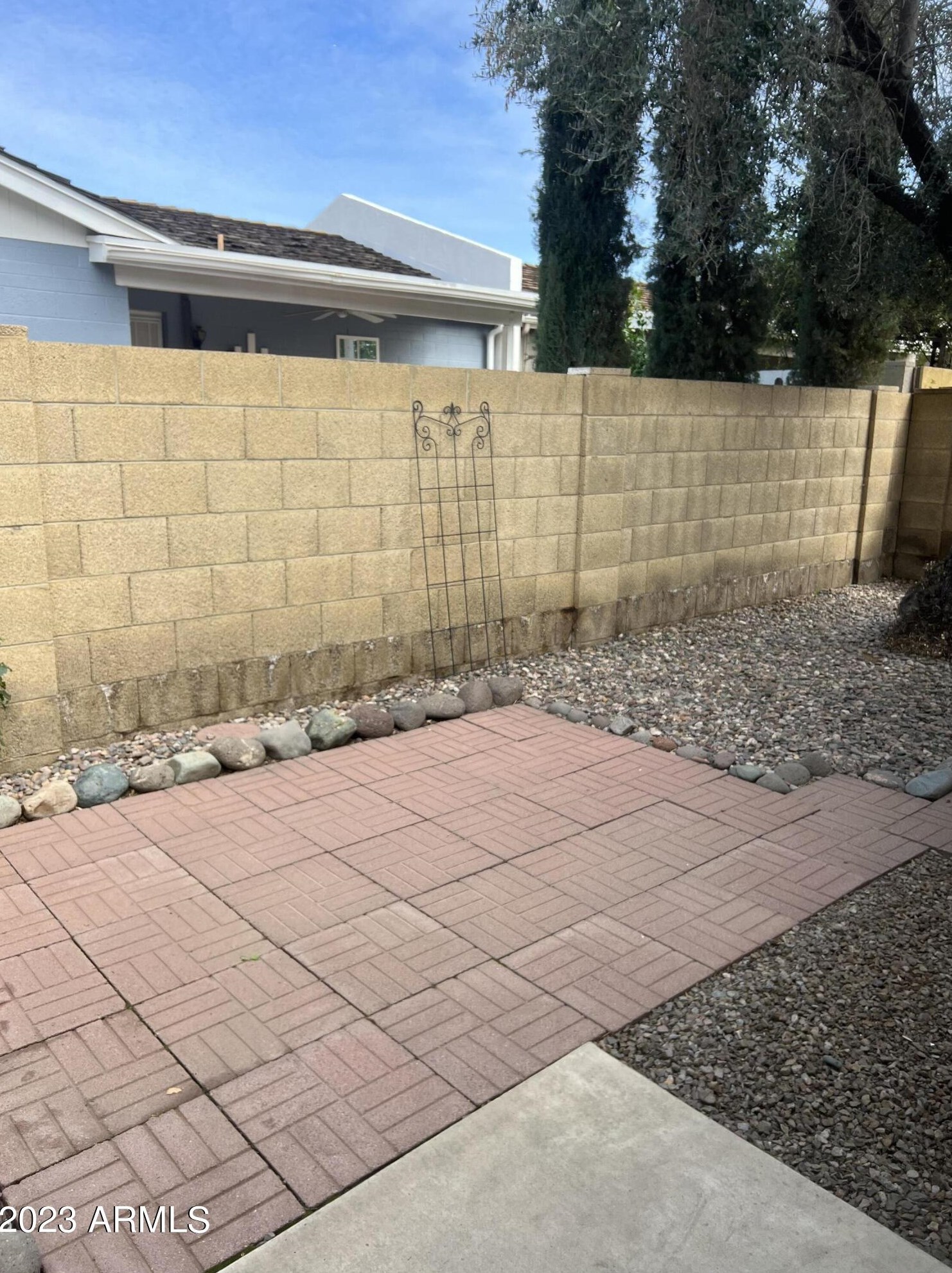 118 E Anderson Ave, Phoenix, AZ 85022