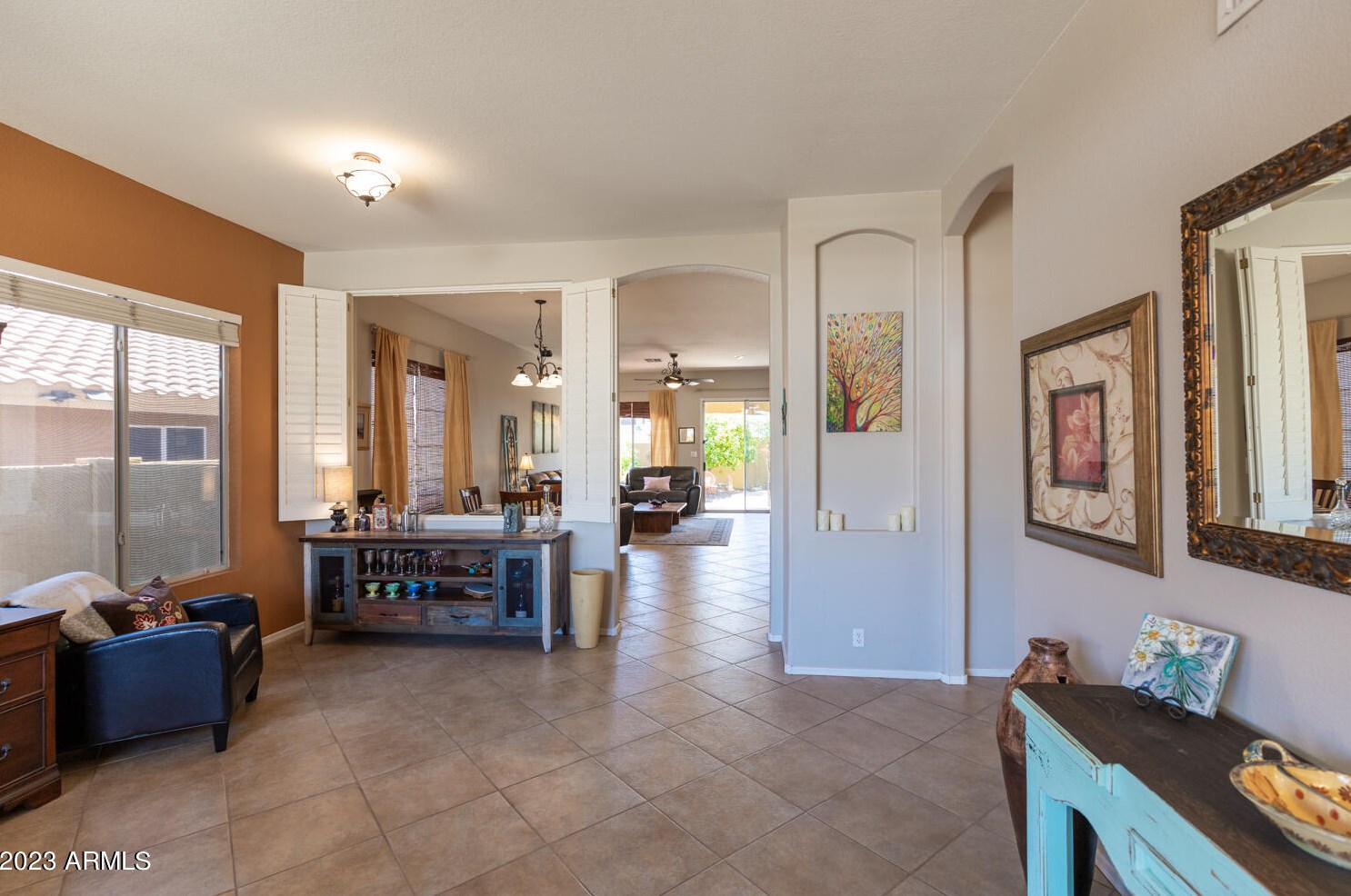 1009 Mountain Vista Dr, Phoenix, AZ 85048-1919