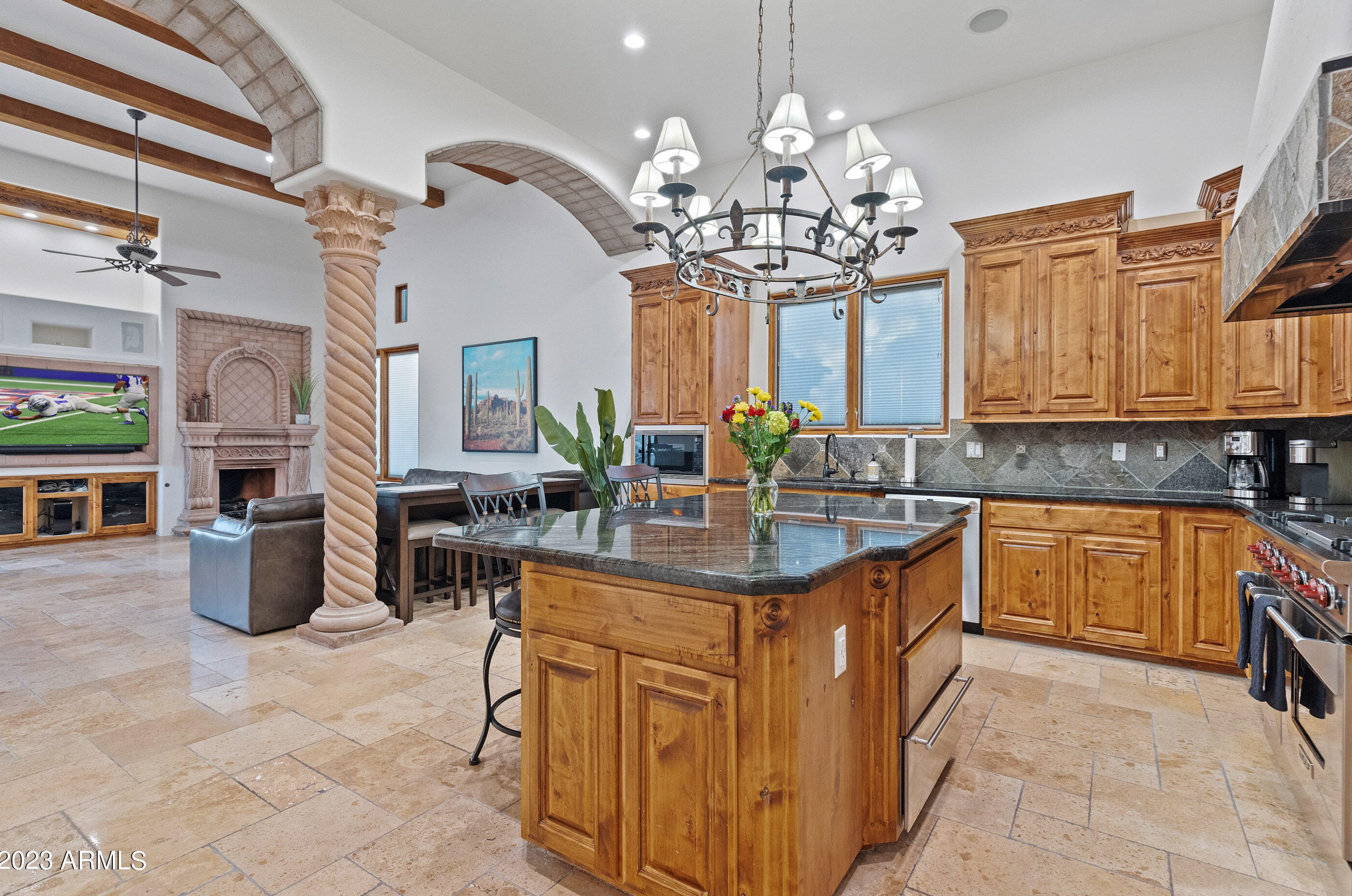 5529 W Pinnacle Hill Dr, Glendale, AZ 85310