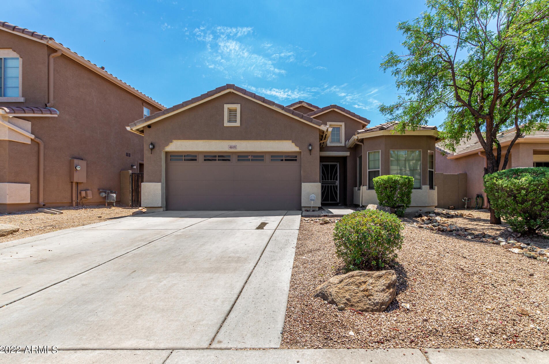 4619 Rolling Rock Dr, Phoenix, AZ 85086-1414