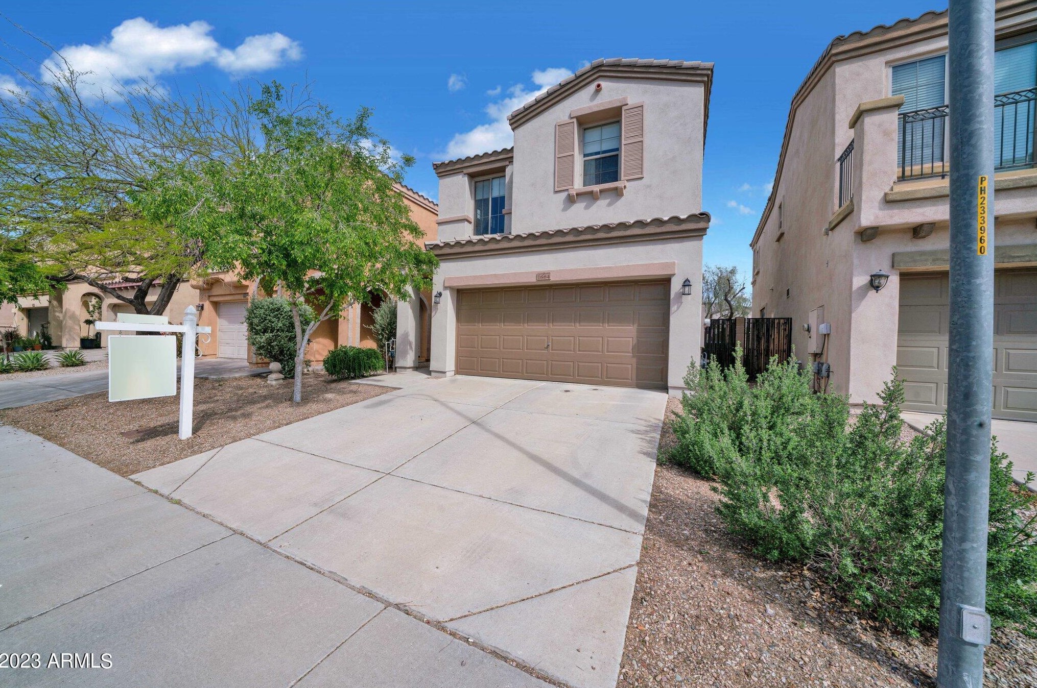 1664 Satinwood Dr, Phoenix, AZ 85045-0803