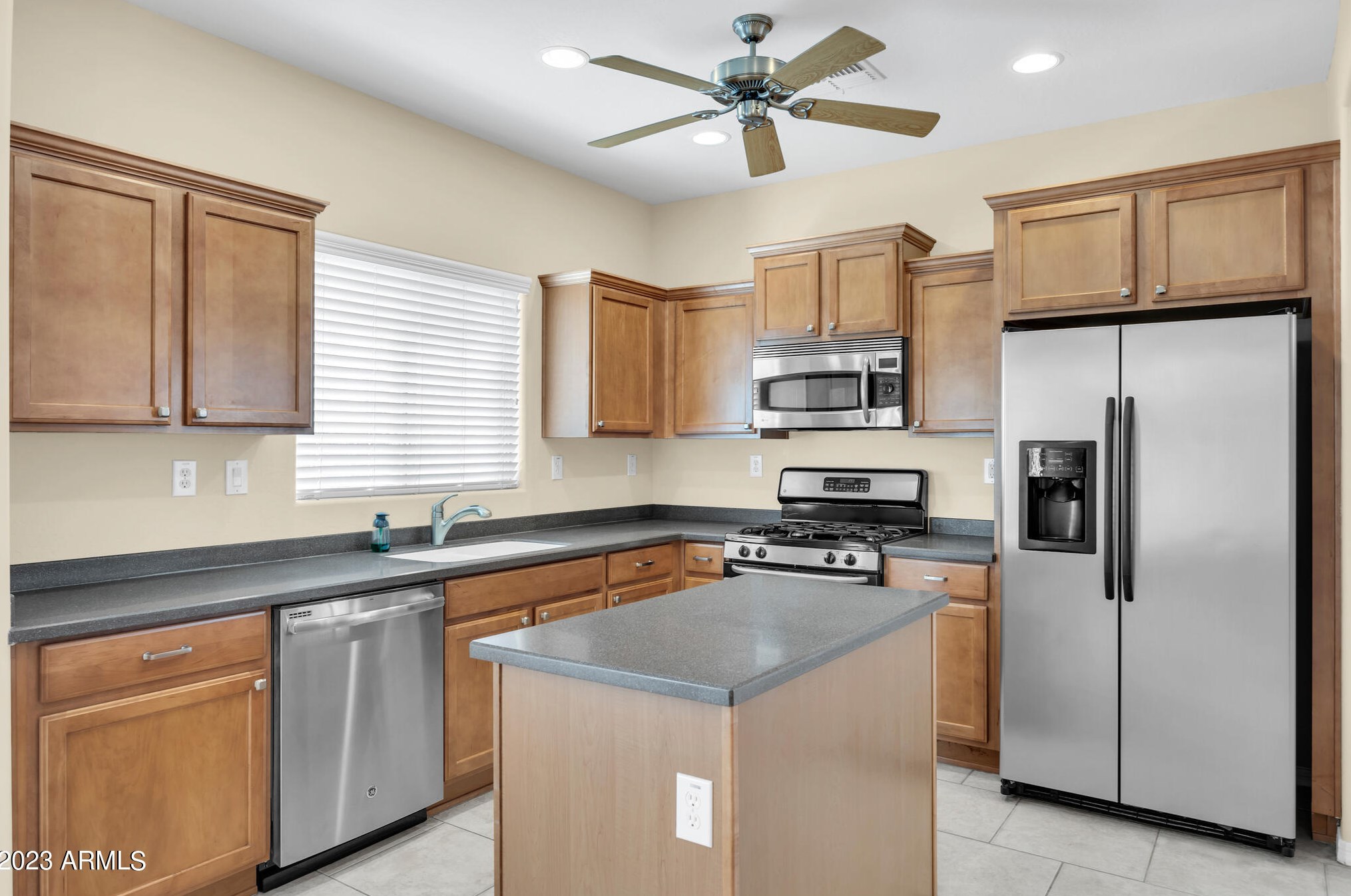 3639 W Thalia Ct, Phoenix, AZ 85086