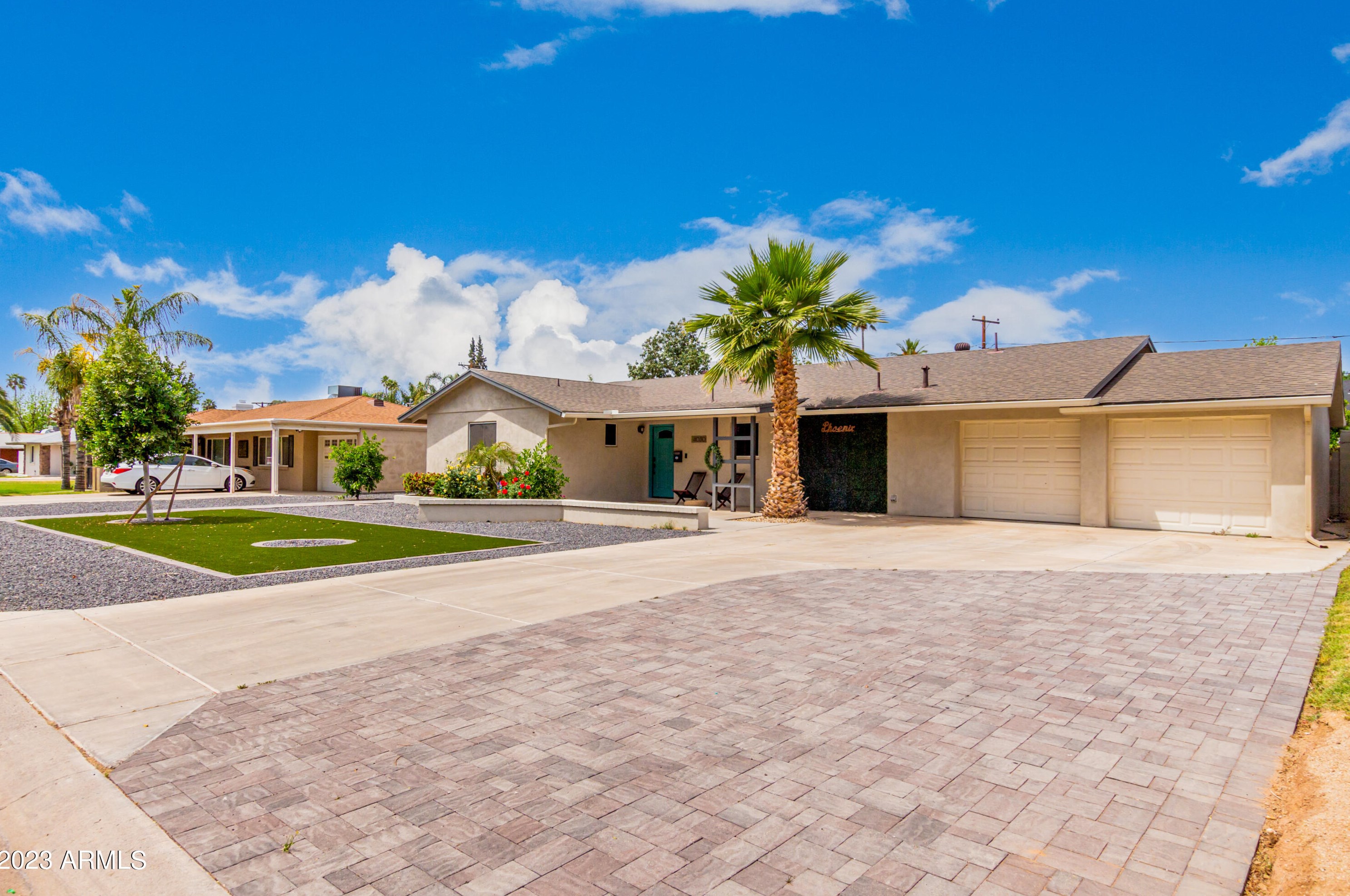 4030 E Catalina Dr, Phoenix, AZ 85018