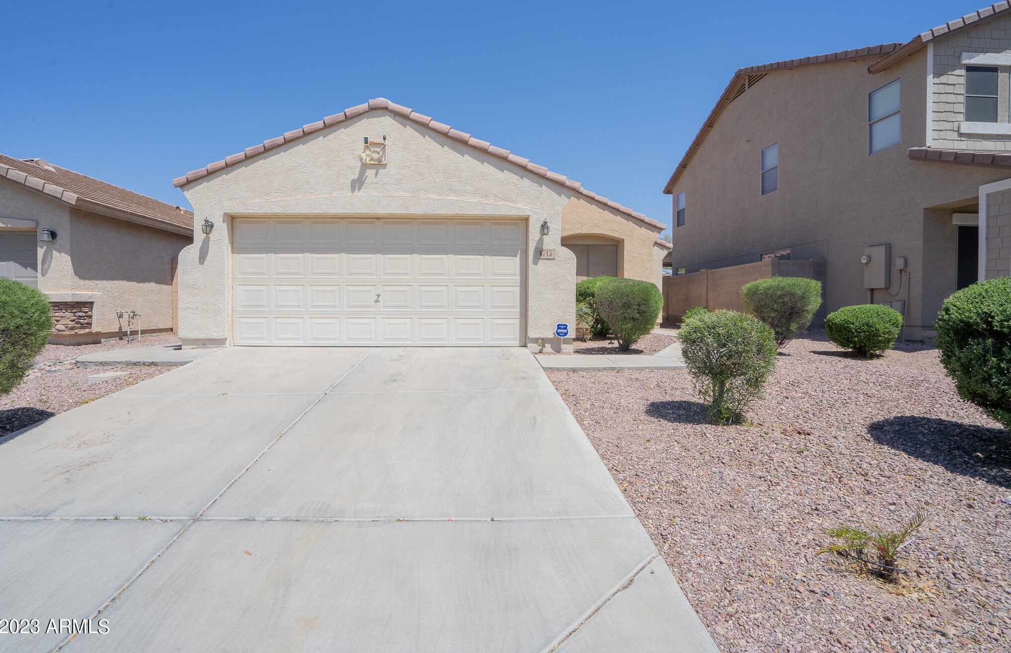 6715 S 35th Dr, Phoenix, AZ 85041