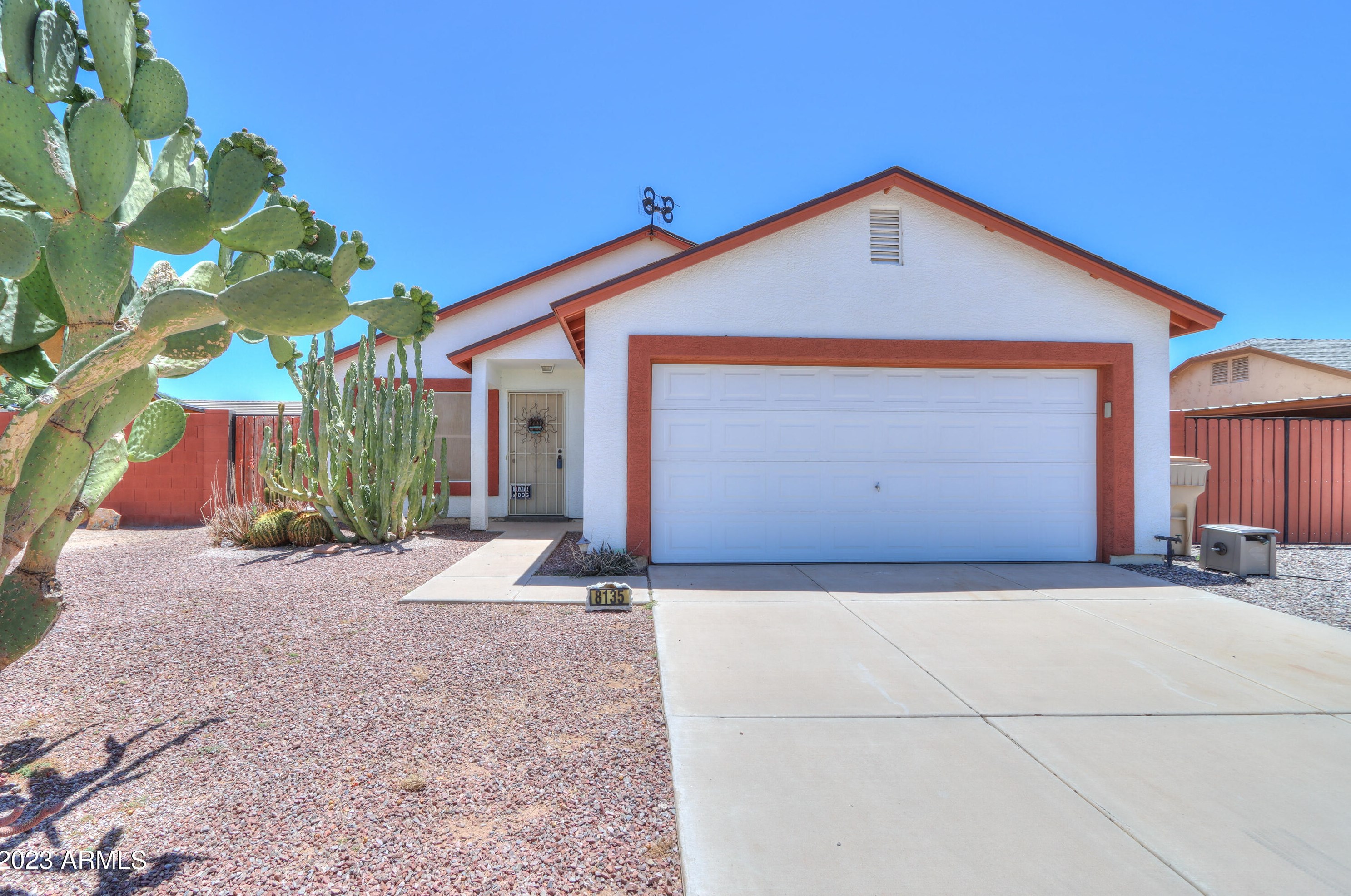 8135 Swansea Dr, Arizona City, AZ 85123-7034