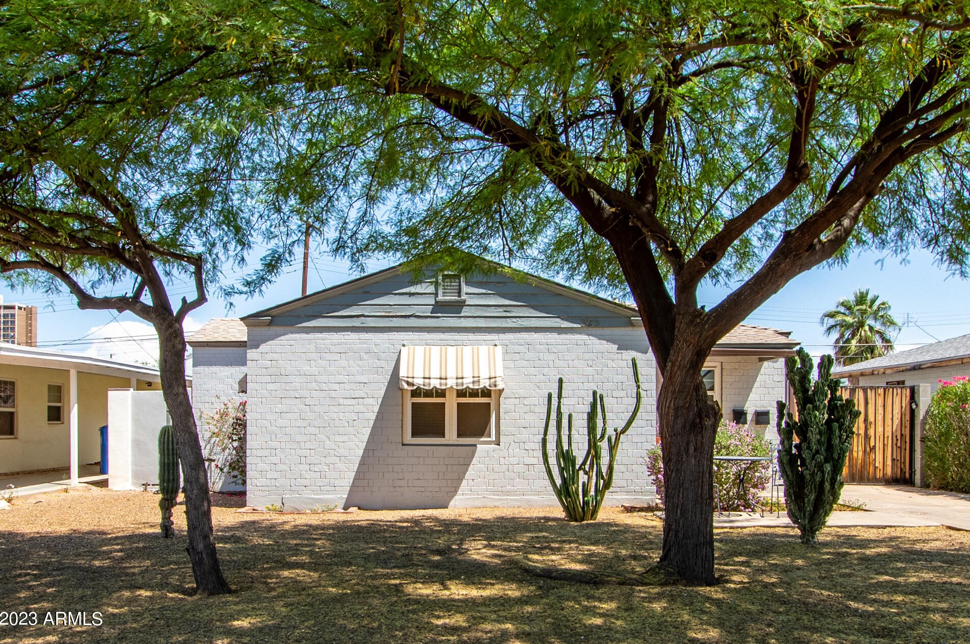 326 Whitton Ave, Phoenix, AZ 85012-2316