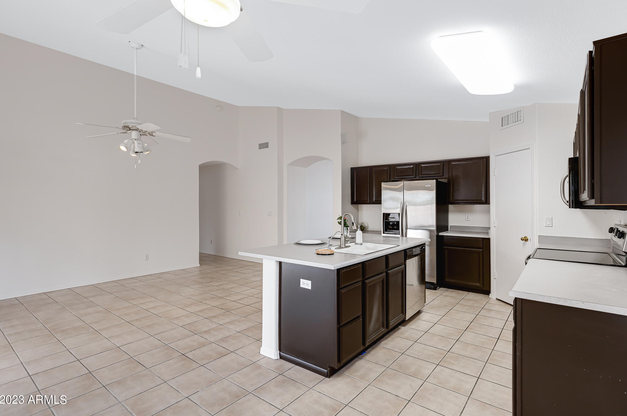 4925 Buffalo St, Chandler AZ 85226-7907 exterior