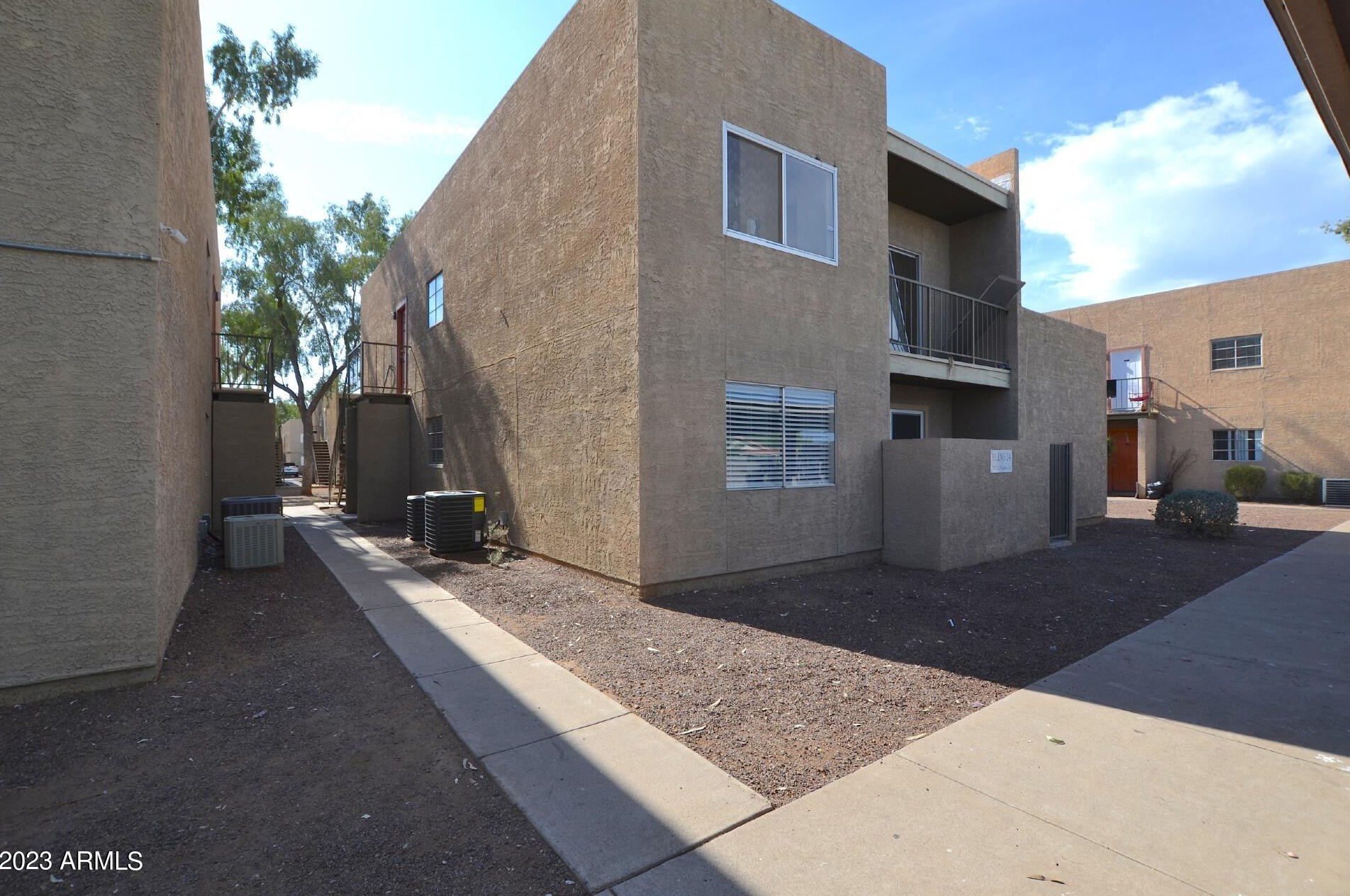 2807 E Paradise Ln #203, Phoenix, AZ 85032