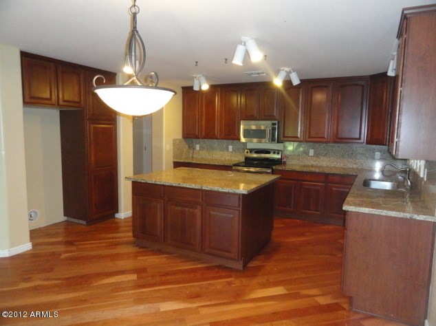 3313 E Silverbell Rd, San Tan Valley, AZ 85143