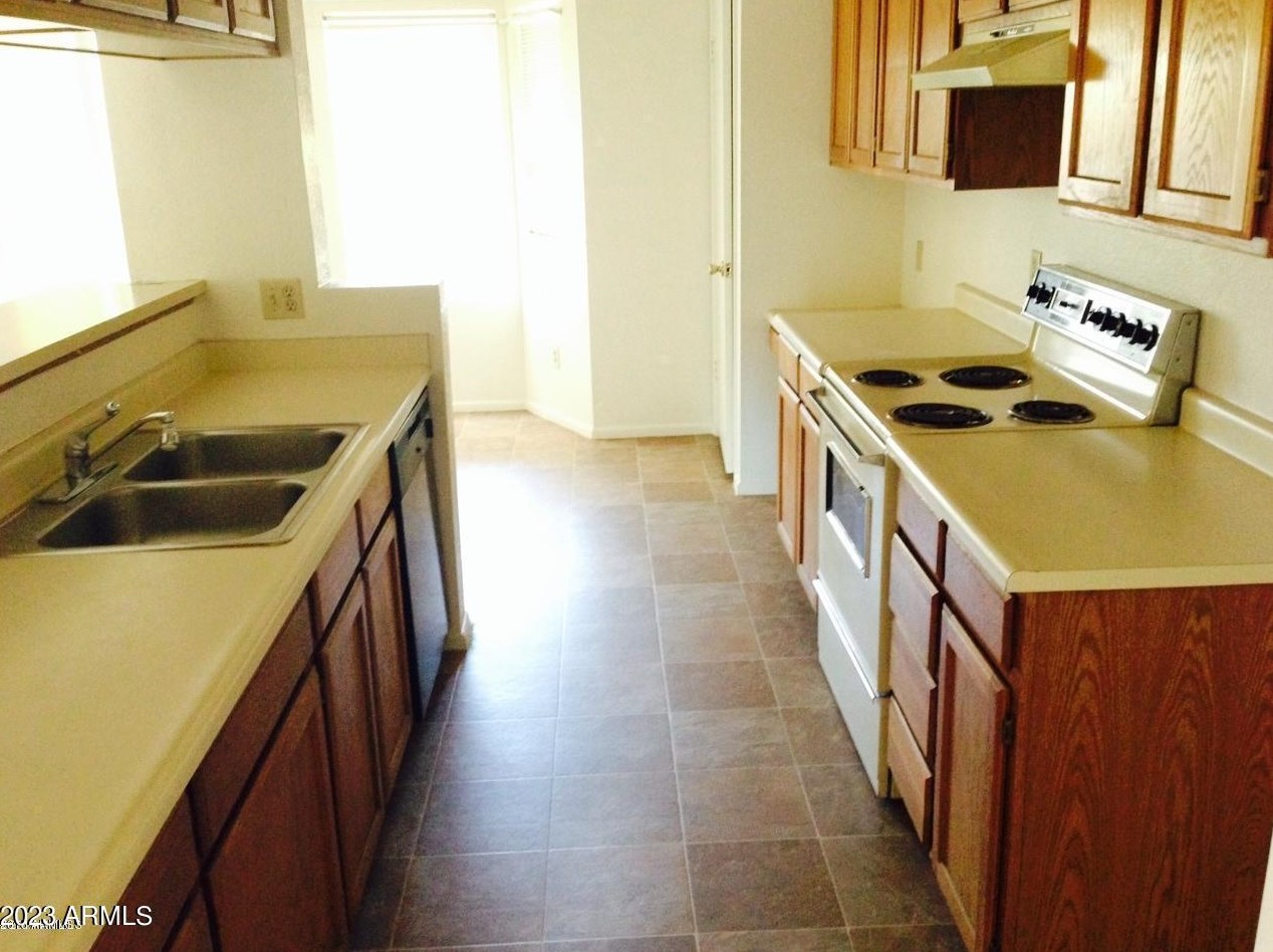 616 S Criss St, Chandler, AZ 85226