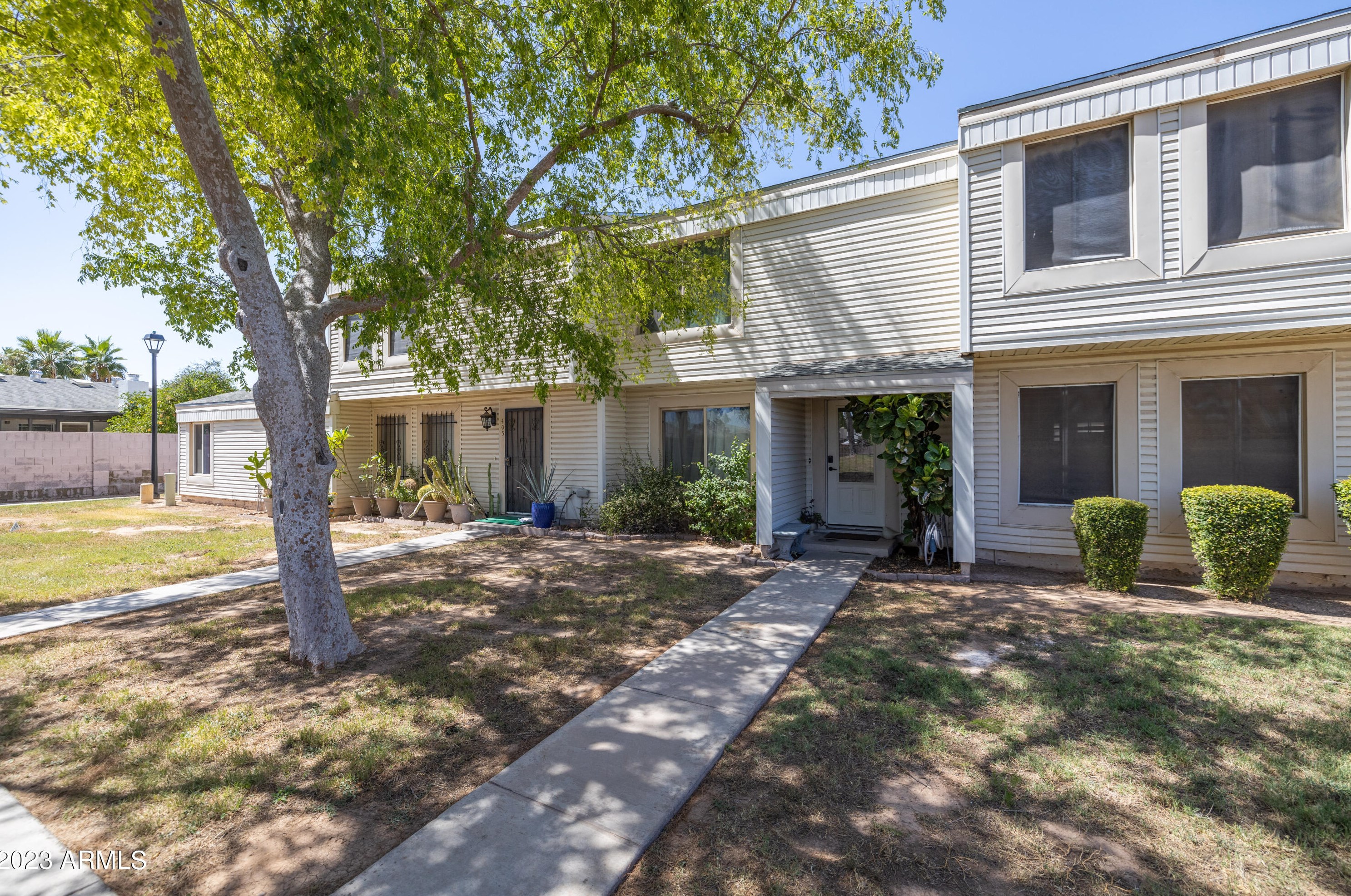 407 Woodman Dr, Tempe, AZ 85283-3611