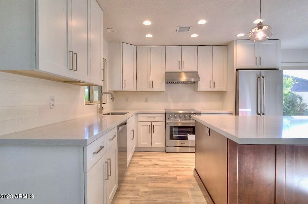 1501 Nicolet Ave, Phoenix AZ  85020-5148 exterior