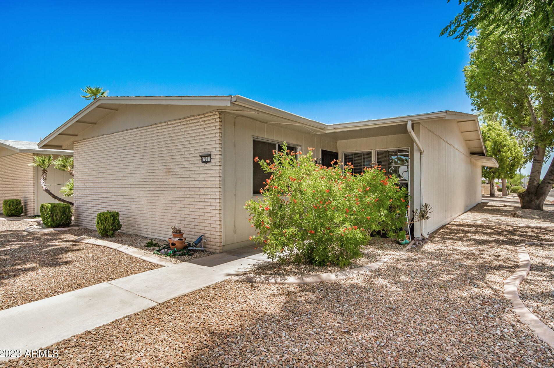 17011 N 107th Ave, Sun City, AZ 85373