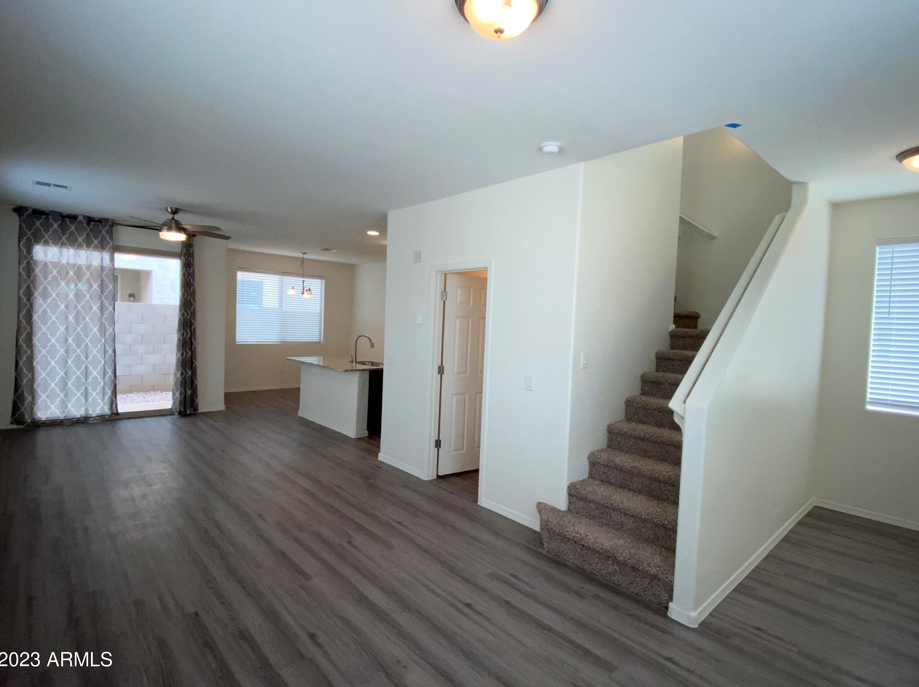 5436 Warner St, Phoenix AZ  85043-4704 exterior