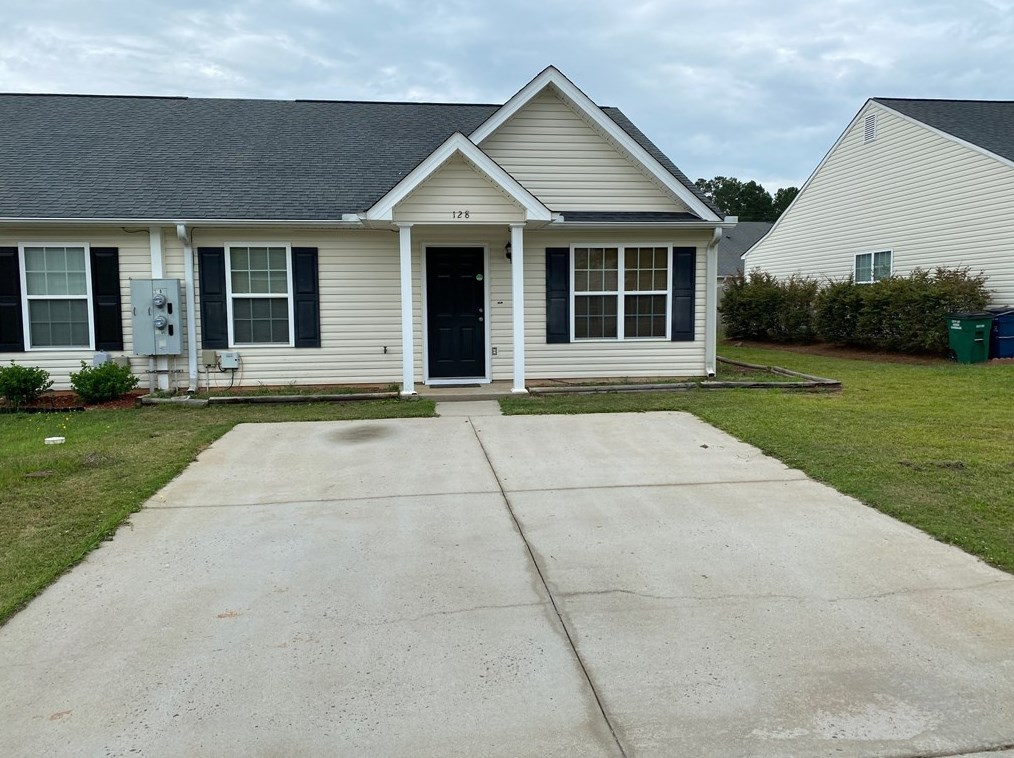 128 Photinia Dr, Aiken SC  29803-7856 exterior