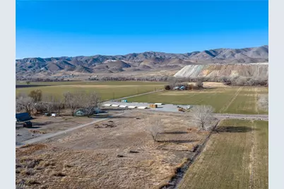 14 Ashley, Yerington, NV 89447 - Photo 6