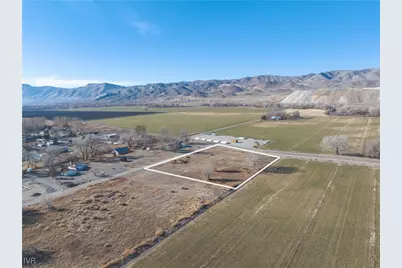 14 Ashley, Yerington, NV 89447 - Photo 8