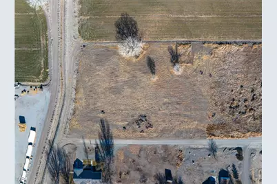 14 Ashley, Yerington, NV 89447 - Photo 2