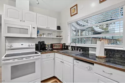 611 Nixon Avenue, Town out of Area, NV 89509 - Photo 26