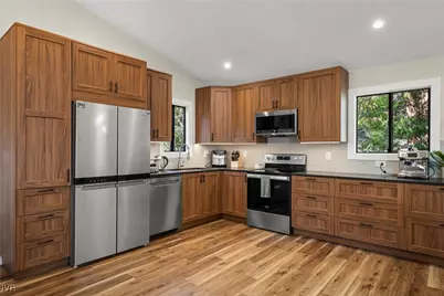 811 Southwood Boulevard #30, Incline Village, NV 89451 - Photo 8