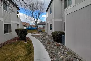 2625 Sunny Slope Dr, Sparks, NV 89434 - Photo 2