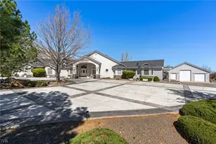 770 Gansberg Ct, Gardnerville, NV 89460 - Photo 2