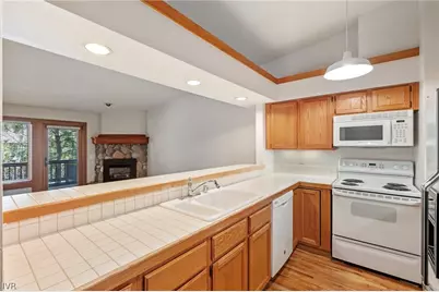 929 Northwood Boulevard #114, Incline Village, NV 89451 - Photo 6