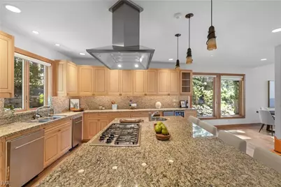 672 Tyner, Incline Village, NV 89451 - Photo 8