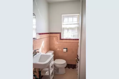 970 Vine Street, Reno, NV 89503 - Photo 8