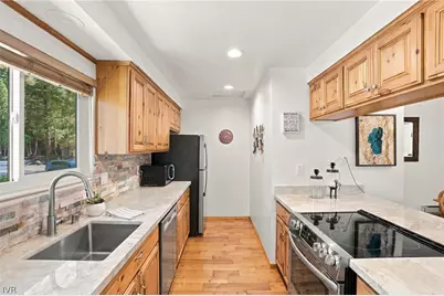 321 Ski Way #248, Incline Village, NV 89451 - Photo 6