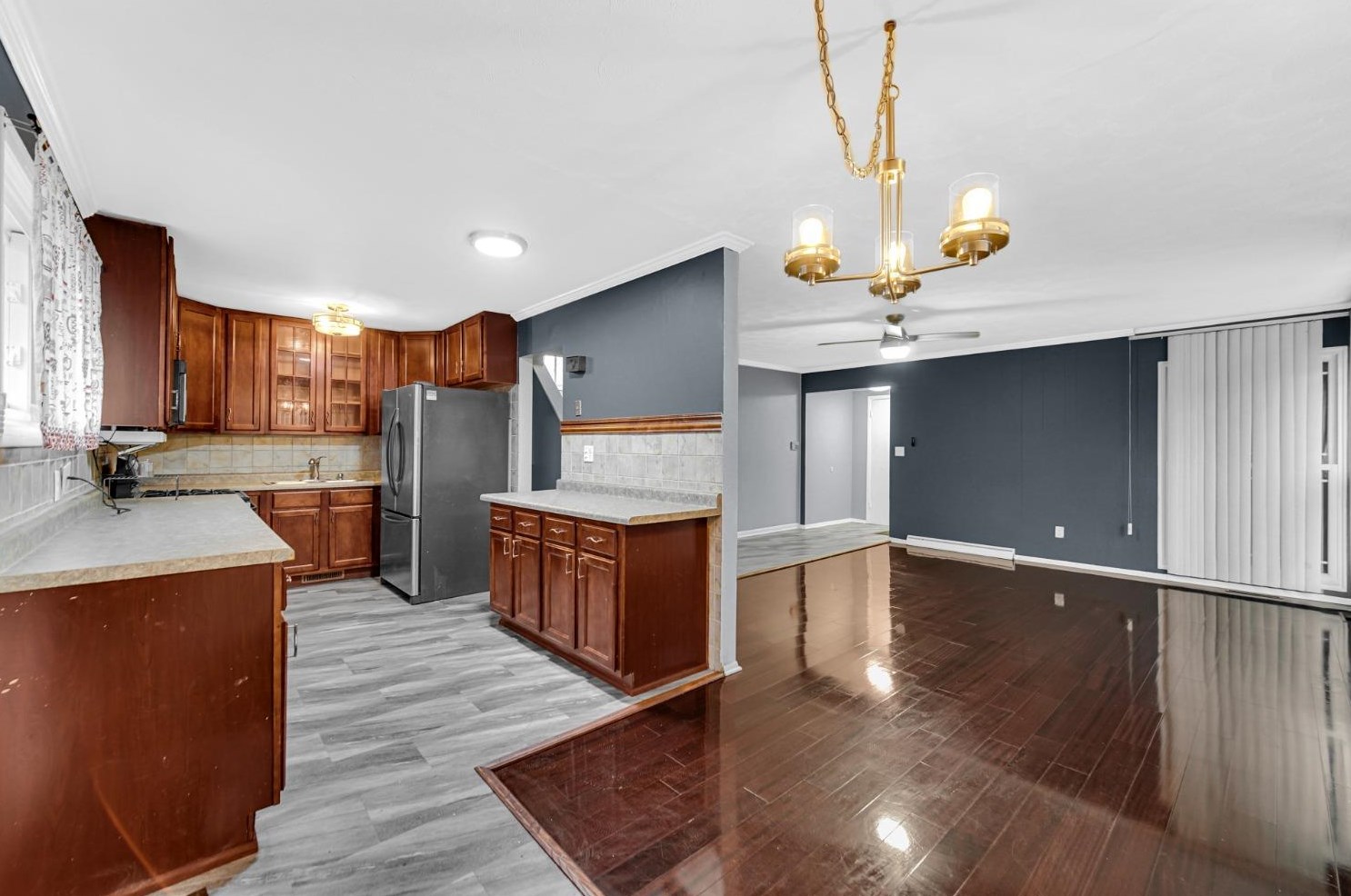 7009 1st Ave, Gary IN  46403-3903 exterior