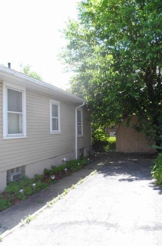6808 Carolina Ave, Hammond, IN 46323