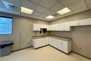 2600 Roosevelt Rd, Valparaiso, IN 46383 - Photo 14