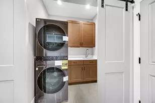 194 N Cricket Knoll Ct, Valparaiso, IN 46385 - Photo 24