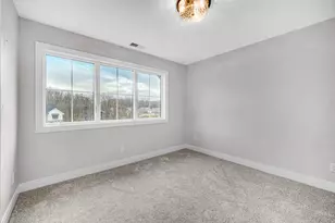 194 N Cricket Knoll Ct, Valparaiso, IN 46385 - Photo 36