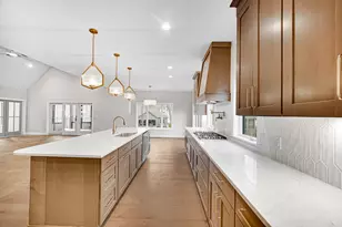 194 N Cricket Knoll Ct, Valparaiso, IN 46385 - Photo 16