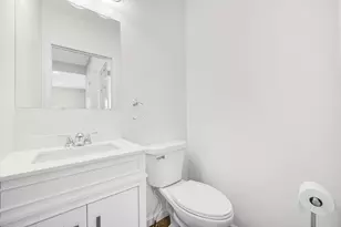 807 Division St, La Porte, IN 46350 - Photo 14