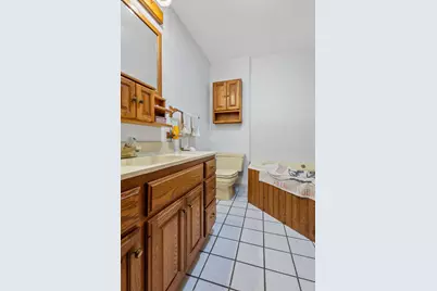 112 E 900 N, La Porte, IN 46350 - Photo 32