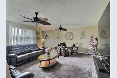 315 W Railroad Street, Kentland, IN 47951 - Photo 4