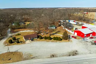 20508 Wicker Blvd, Lowell, IN 46356 - Photo 2