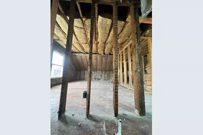 611 W 9th Street, Michigan City, IN 46360 - Photo 4