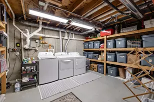 250 Bridlewood Ln, Valparaiso, IN 46385 - Photo 34