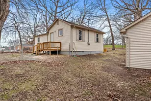 8431 Austin Ave, Schererville, IN 46375 - Photo 6