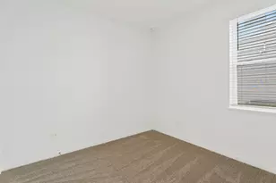 511 E 127th Pl, Crown Point, IN 46307 - Photo 18