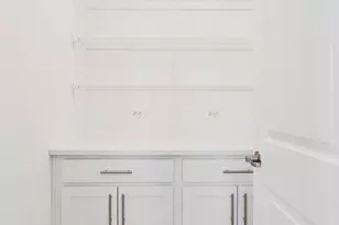 481 E 127th Ln, Crown Point, IN 46307 - Photo 8