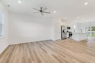 471 E 127th Pl, Crown Point, IN 46307 - Photo 4