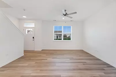 471 E 127th Place, Crown Point, IN 46307 - Photo 6